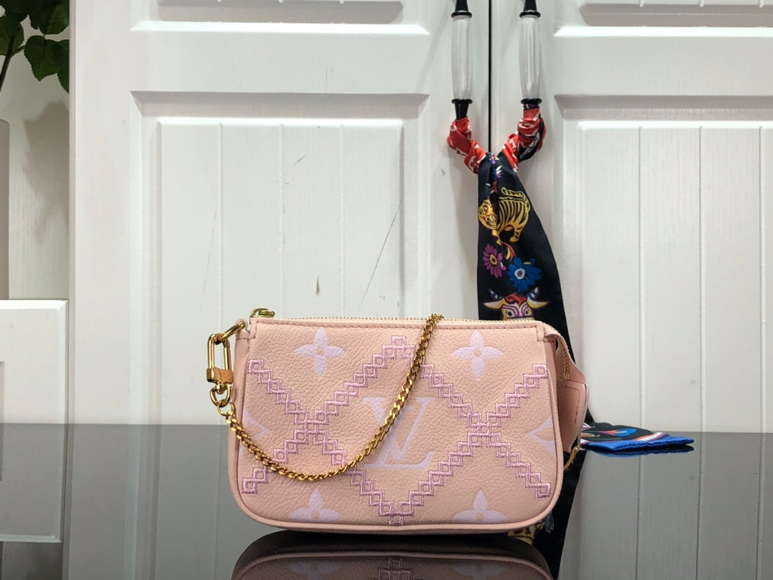 Louis Vuitton Mini Pochette Accessoires Bag