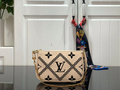 Louis Vuitton Mini Pochette Accessoires Bag