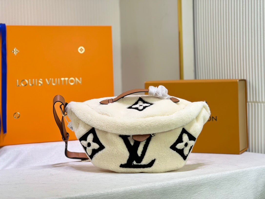 Fleece Louis Vuitton Bum Bag