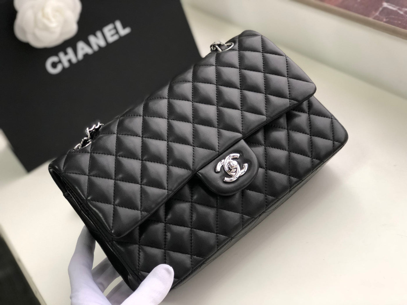 Chanel 26cm Flap Bag (Lambskin)