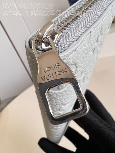 Louis Vuitton Zippy Wallet