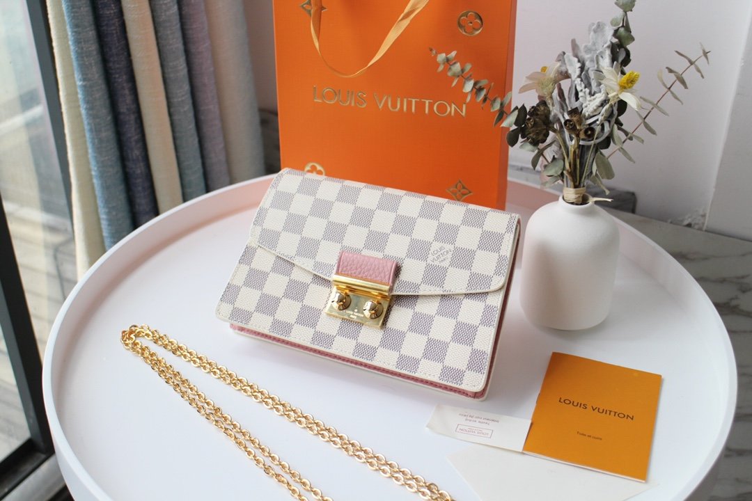 Louis Vuitton Croisette Chain Wallet Bag