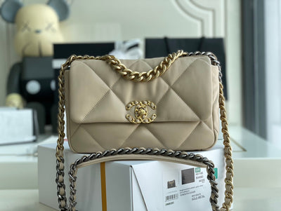 Chanel 19 Quilted Bag