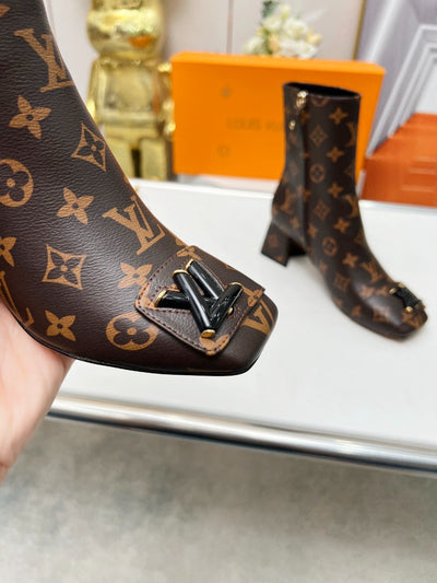 Louis Vuitton Shake Ankle Boots