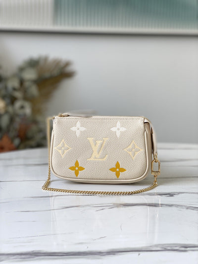 Louis Vuitton Pochette Accessoires By The Pool Bag