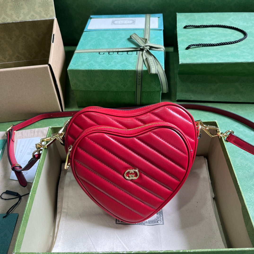 Gucci Interlocking G Mini Heart Shoulder Bag