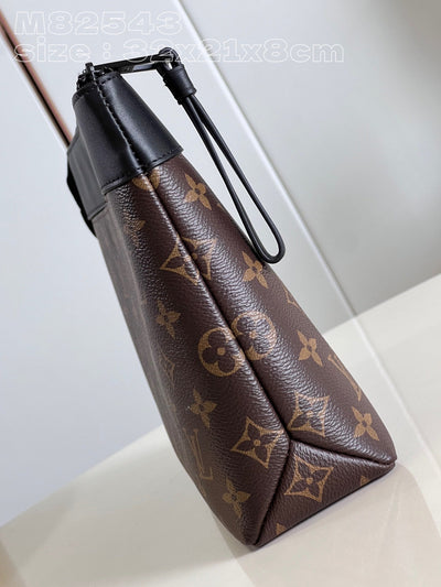 Louis Vuitton Pochette Voyage Souple Bag