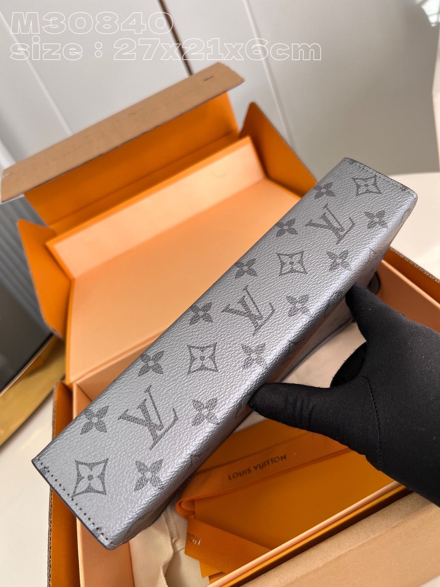 Louis Vuitton Pochette Voyage MM