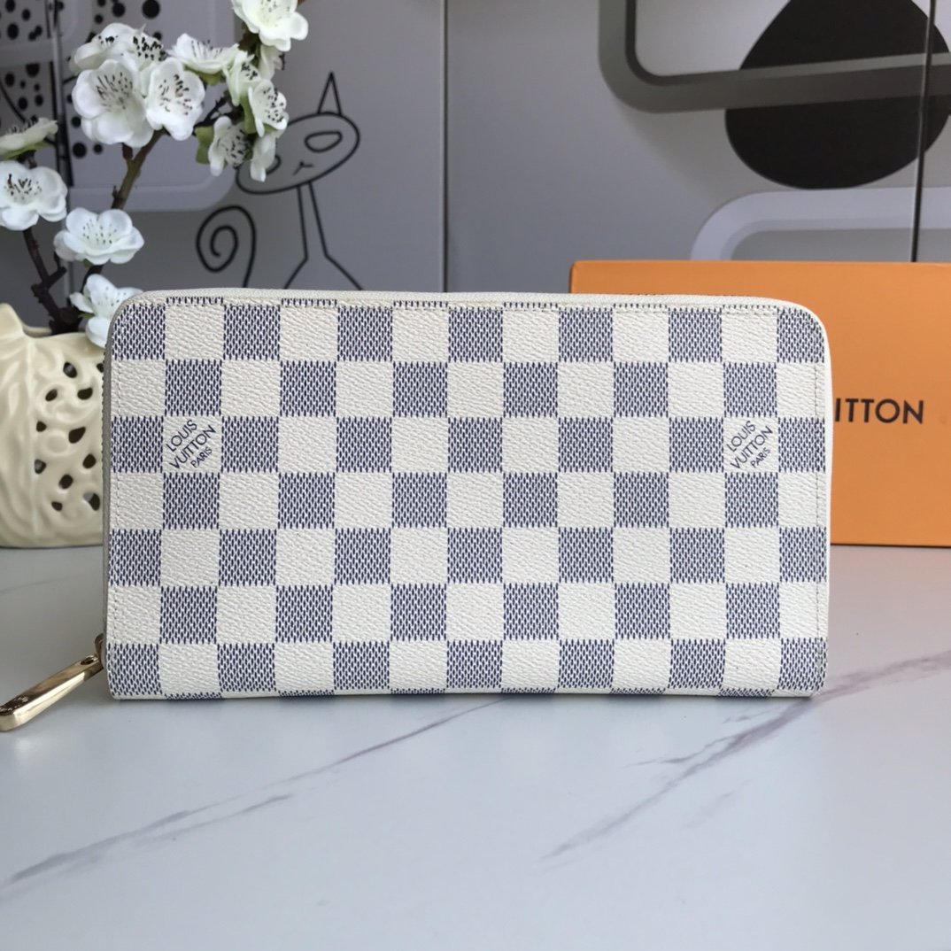 Louis Vuitton Monogram Wallet Accessory