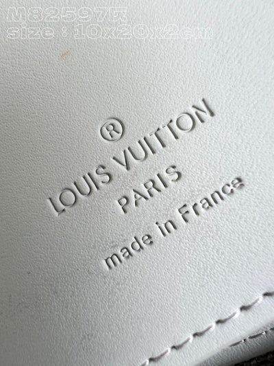 Louis Vuitton Zippy Wallet