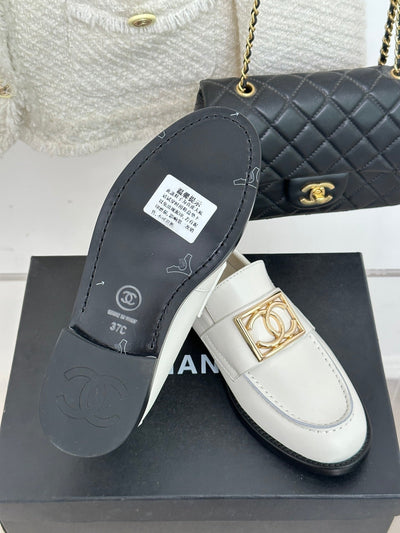 Chanel shoe