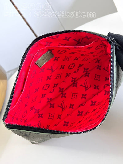 Louis Vuitton Pochette Voyage Souple Bag