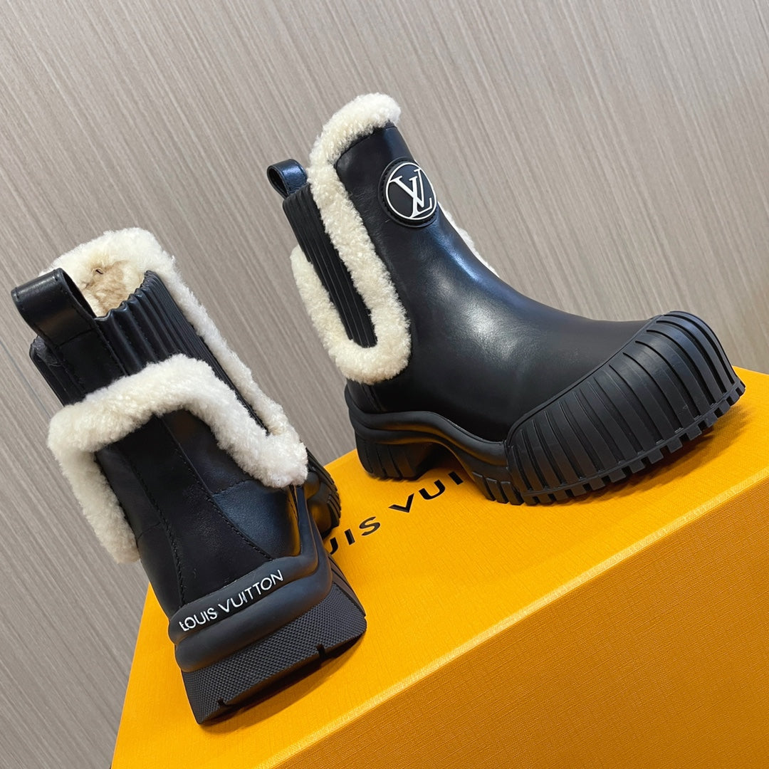 Louis Vuitton Ruby Flat Ranger Boots