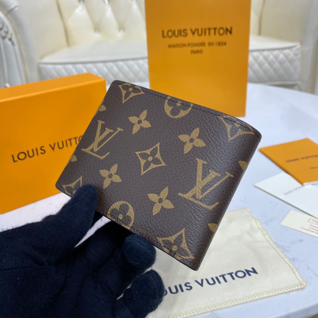 Louis Vuitton Men's Monogram Wallet