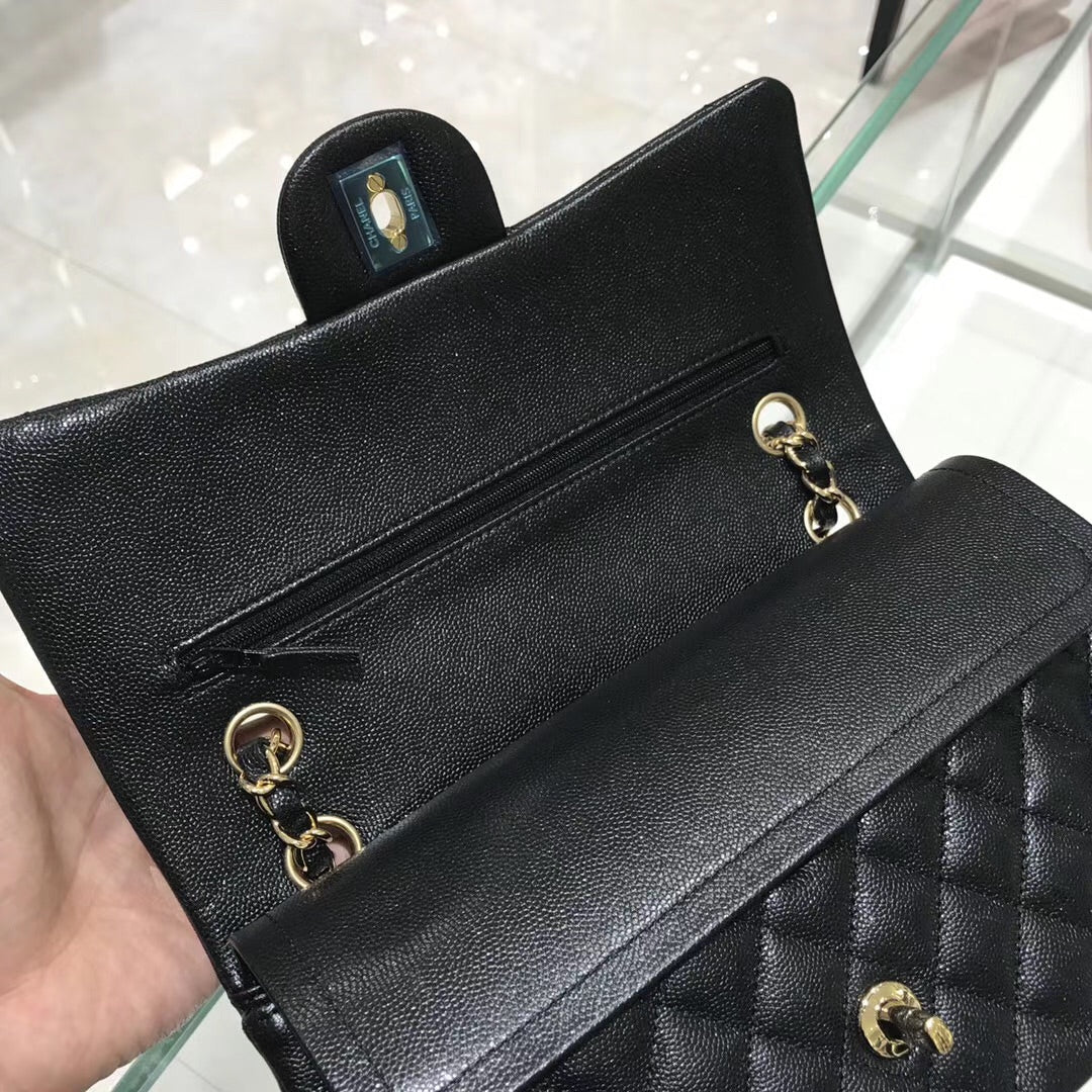 Chanel 26cm Flap Bag (Caviar Leather)