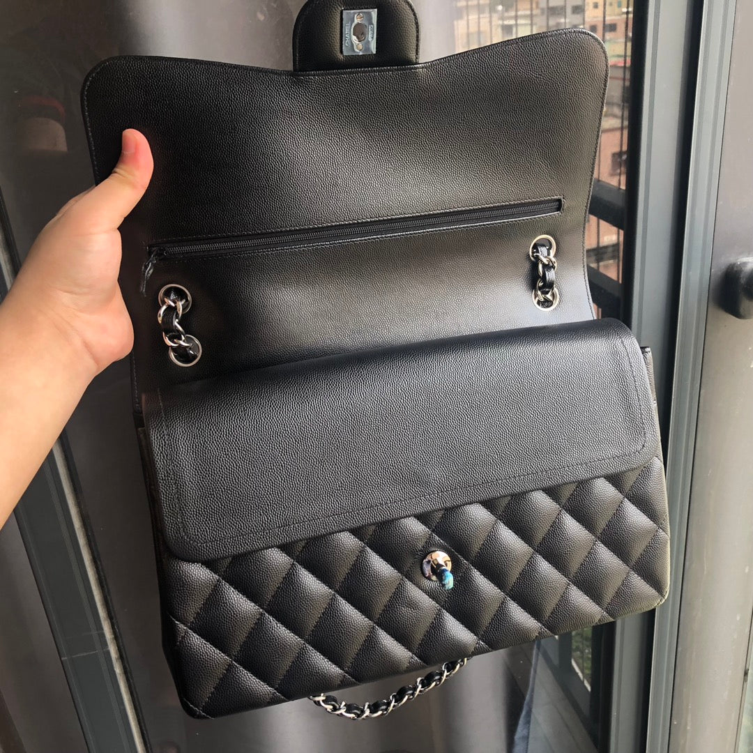 30CM Chanel Jumbo Flap Bag (Caviar Leather)