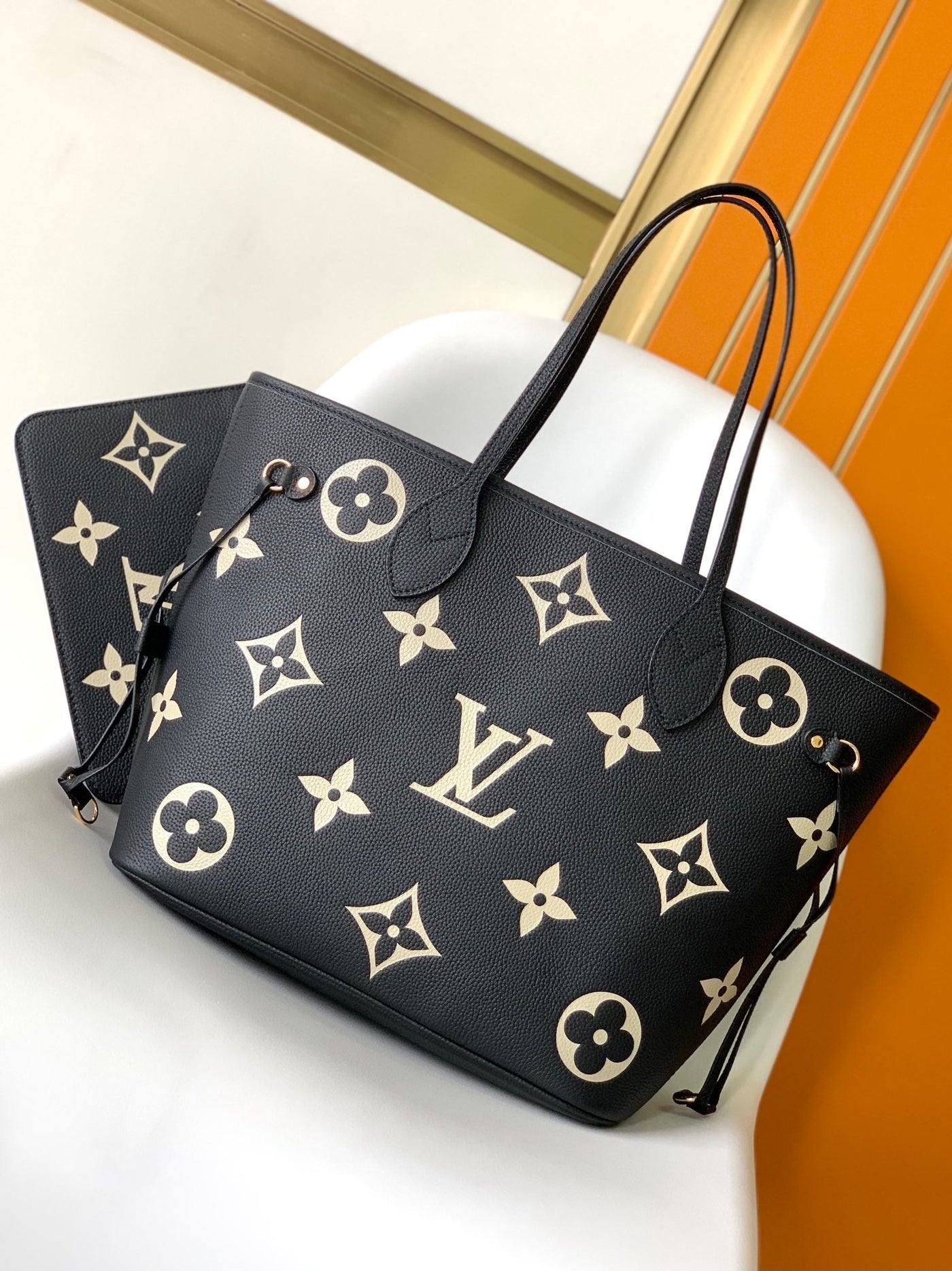 Louis Vuitton Neverfull MM Tote Bag