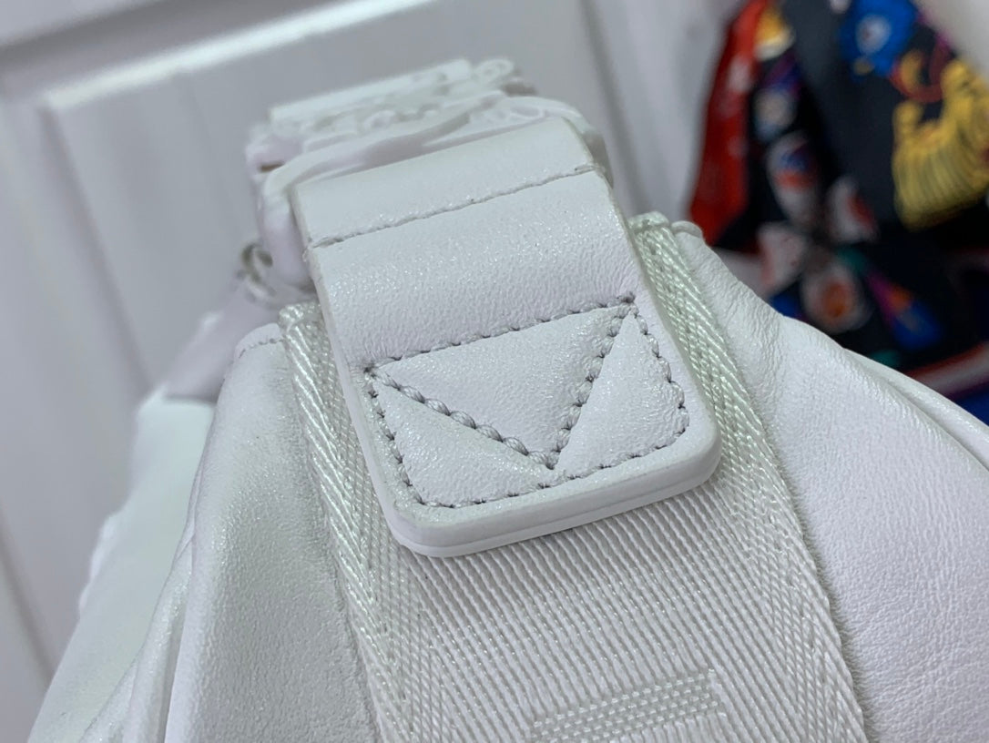 Louis Vuitton Cruise Messenger Bag