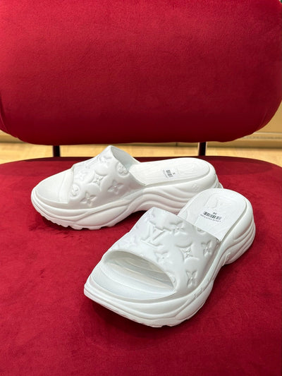Louis Vuitton Pool 55 Flat Comfort Mule