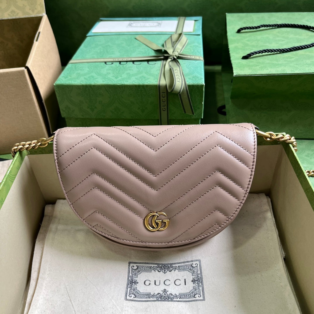 Gucci Marmont Matelasse Chain Mini Bag