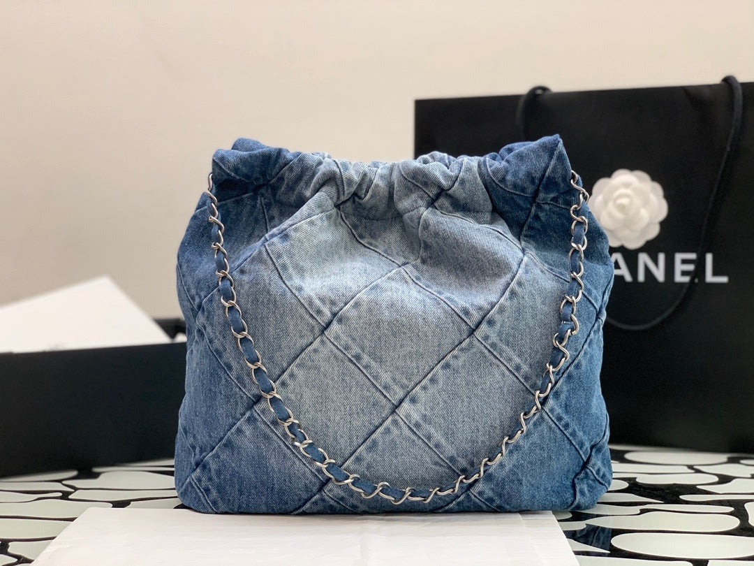 Chanel 22 Medium Handbag