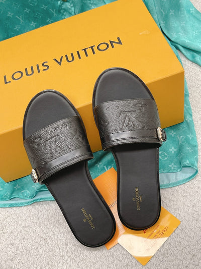 Louis Vuitton Lock It  Flat Mule