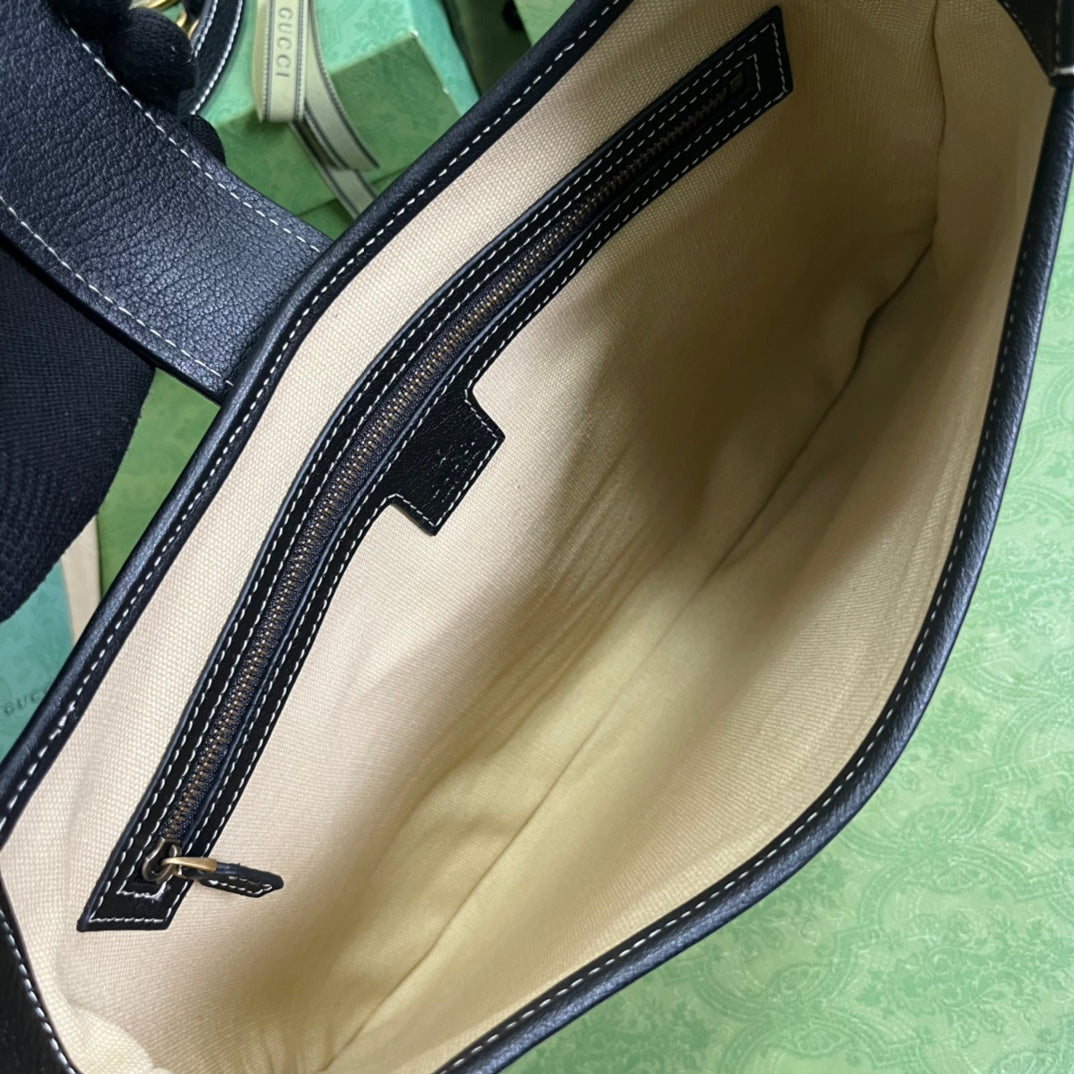 Gucci  Aphrodite Medium Shoulder Bag