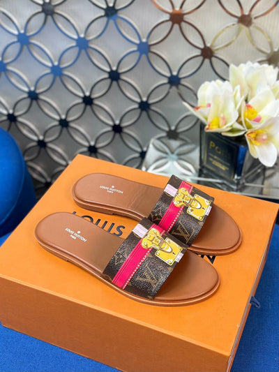 Louis Vuitton Lock It  Flat Mule