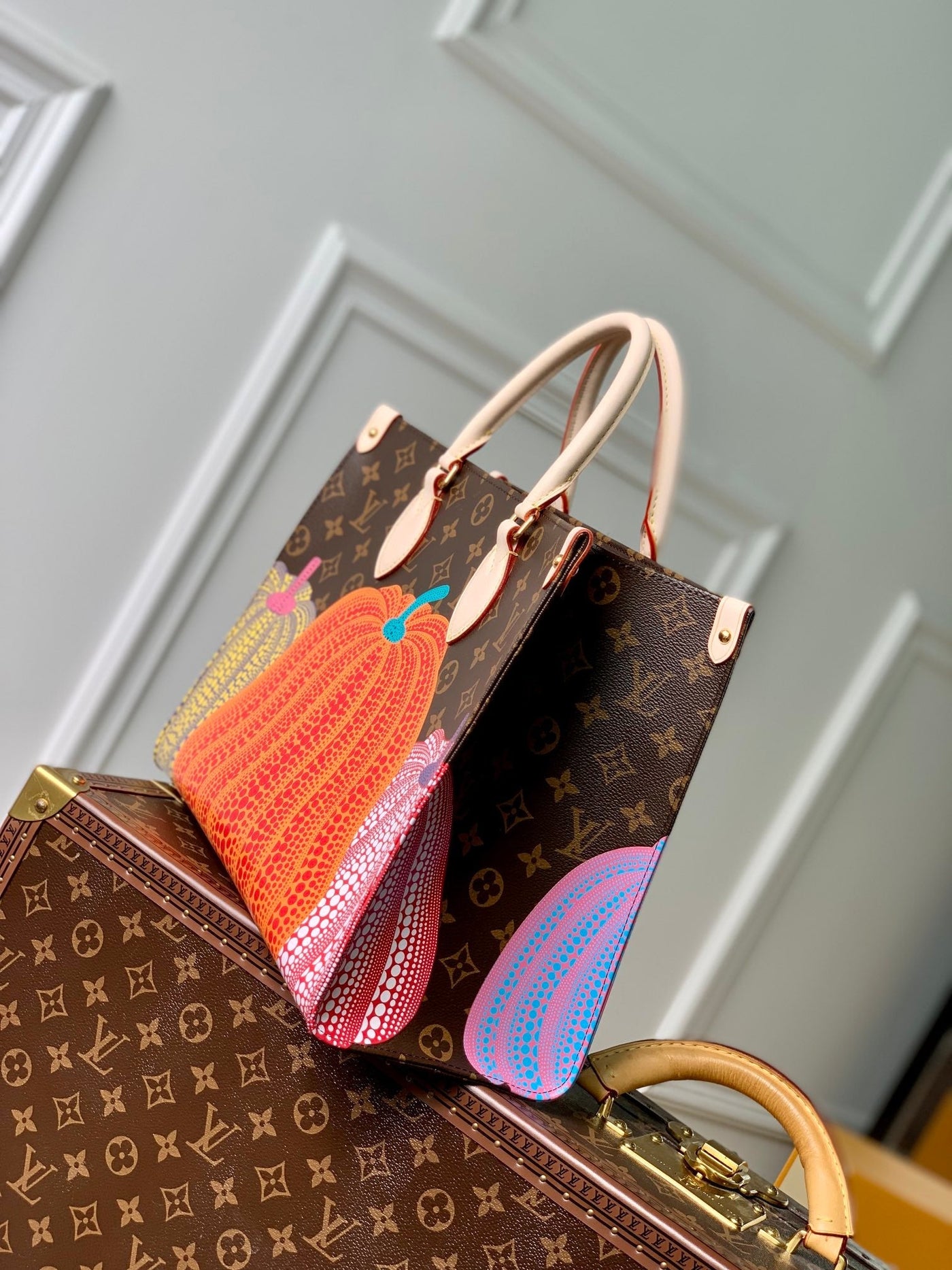 Louis Vuitton MM OnTheGo Bag