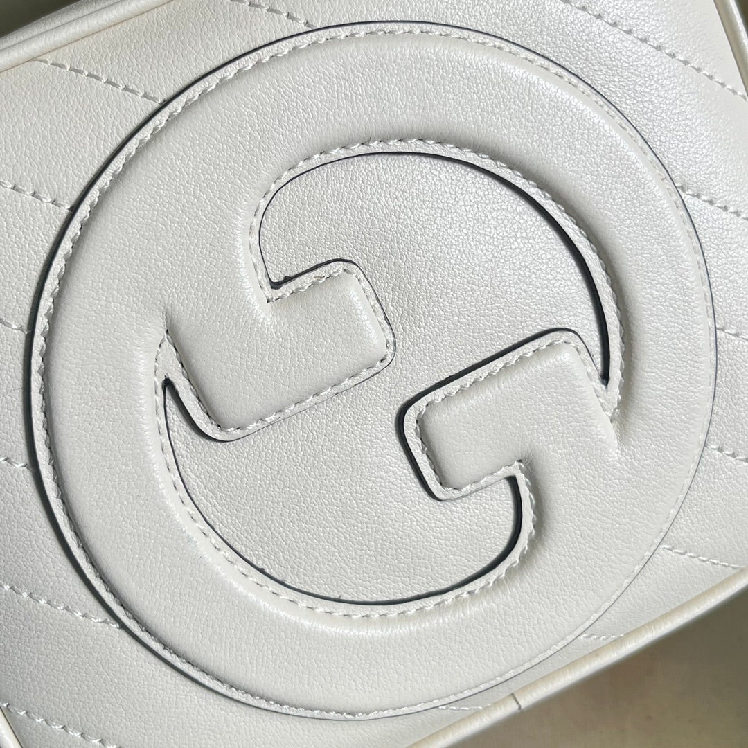 Gucci Blondie Top Handle  Bag