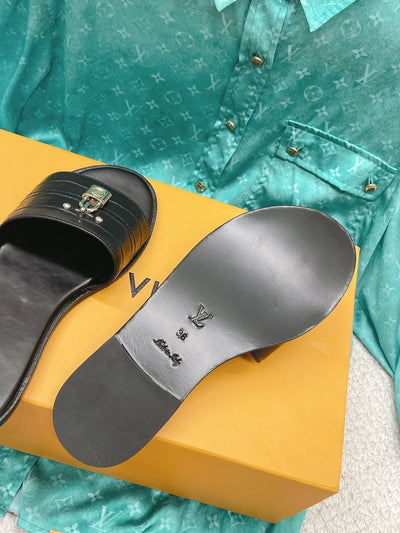 Louis Vuitton Lock It  Flat Mule