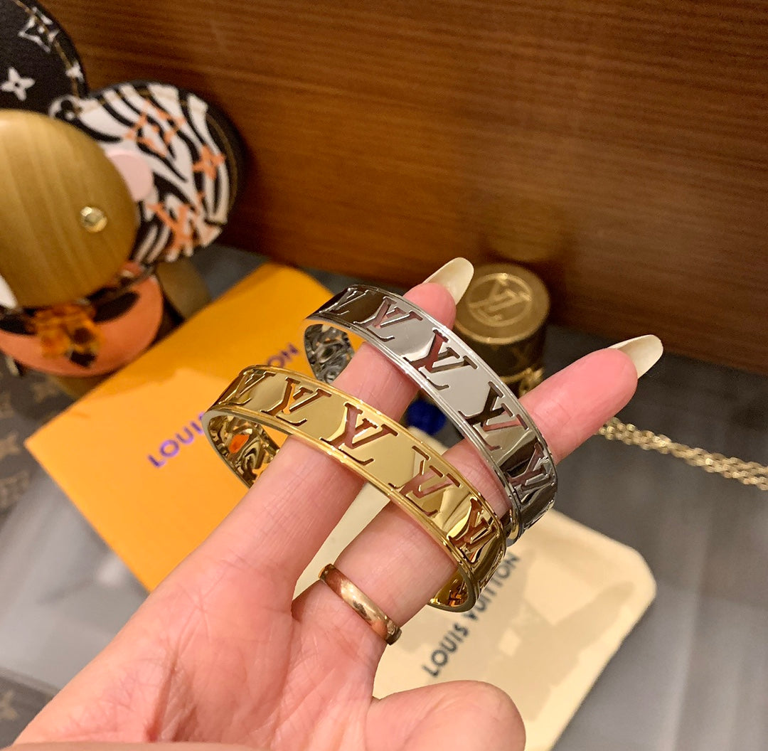 Louis Vuitton Bracelet Accessory