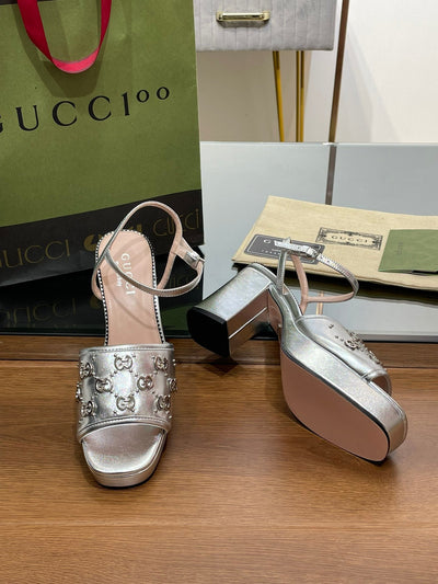 Gucci Interlocking G  Studs Sandal