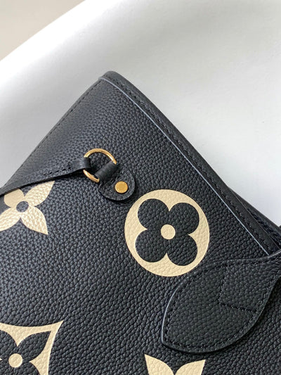 Louis Vuitton Neverfull MM Tote Bag