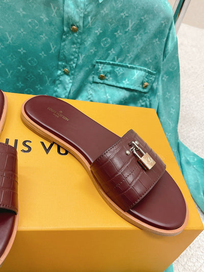 Louis Vuitton Lock It  Flat Mule