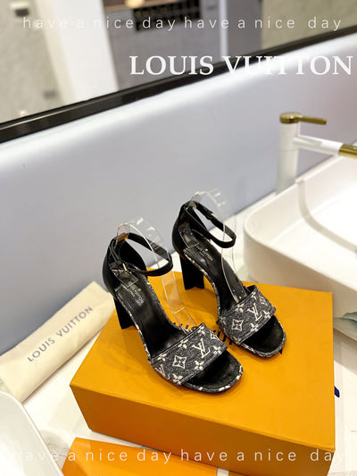 Louis Vuitton  Silhouette  Sandals