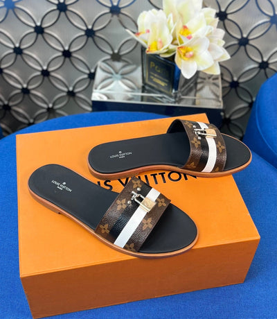 Louis Vuitton Lock It  Flat Mule