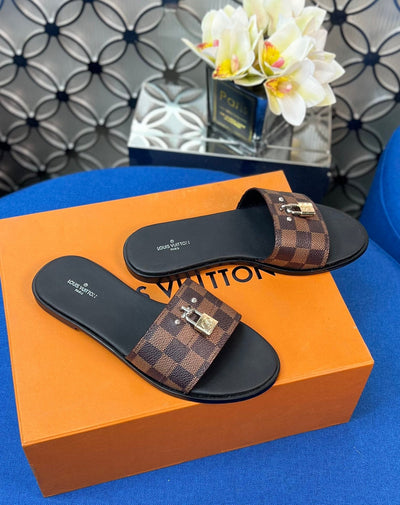 Louis Vuitton Lock It  Flat Mule