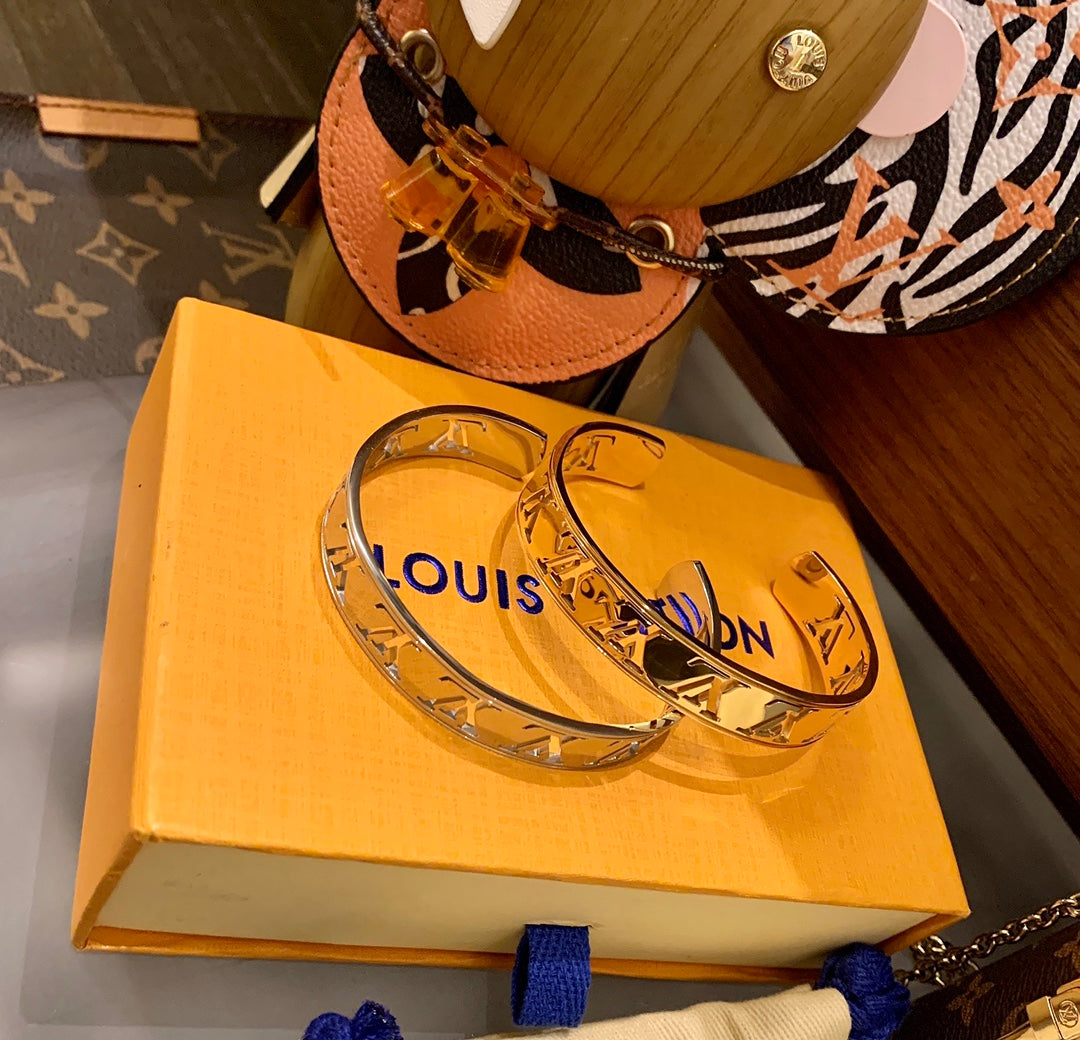 Louis Vuitton Bracelet Accessory