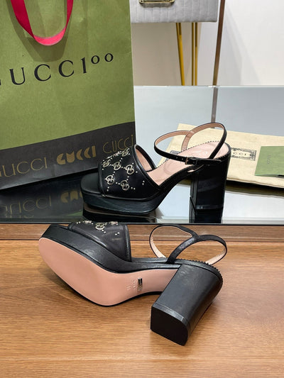 Gucci Interlocking G  Studs Sandal