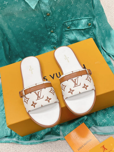 Louis Vuitton Lock It  Flat Mule