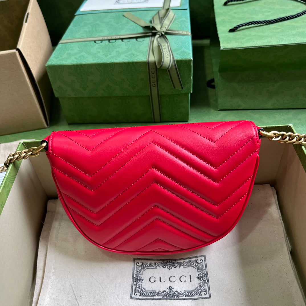 Gucci Marmont Matelasse Chain Mini Bag