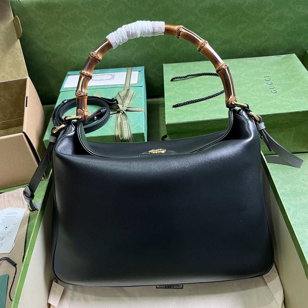 Gucci Diana Medium Shoulder Bag