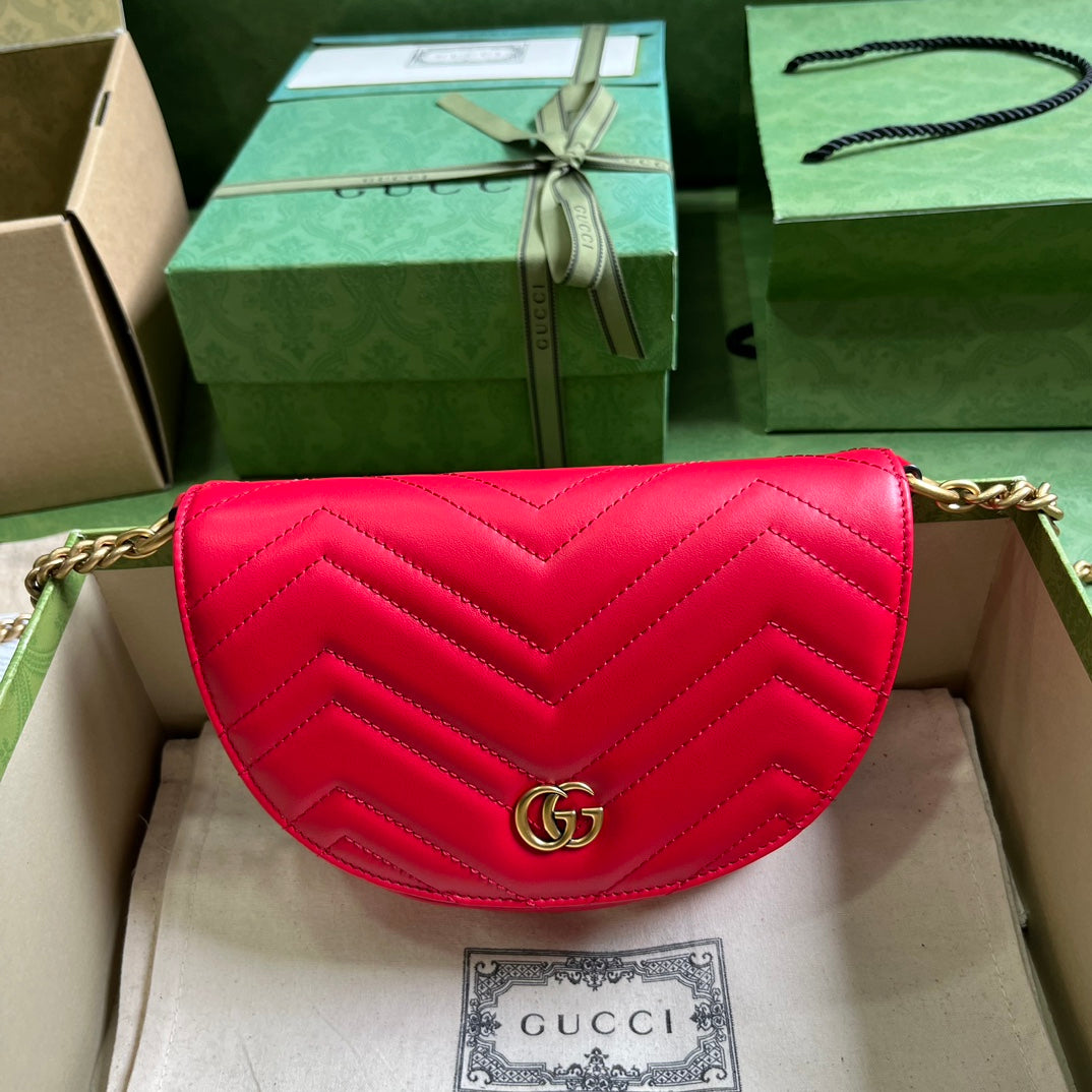 Gucci Marmont Matelasse Chain Mini Bag