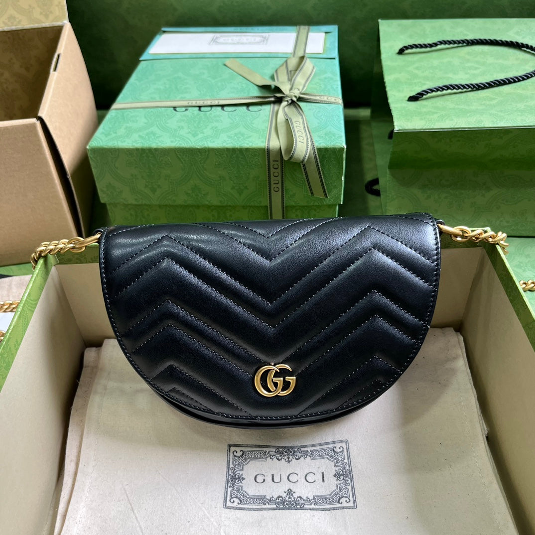 Gucci Marmont Matelasse Chain Mini Bag