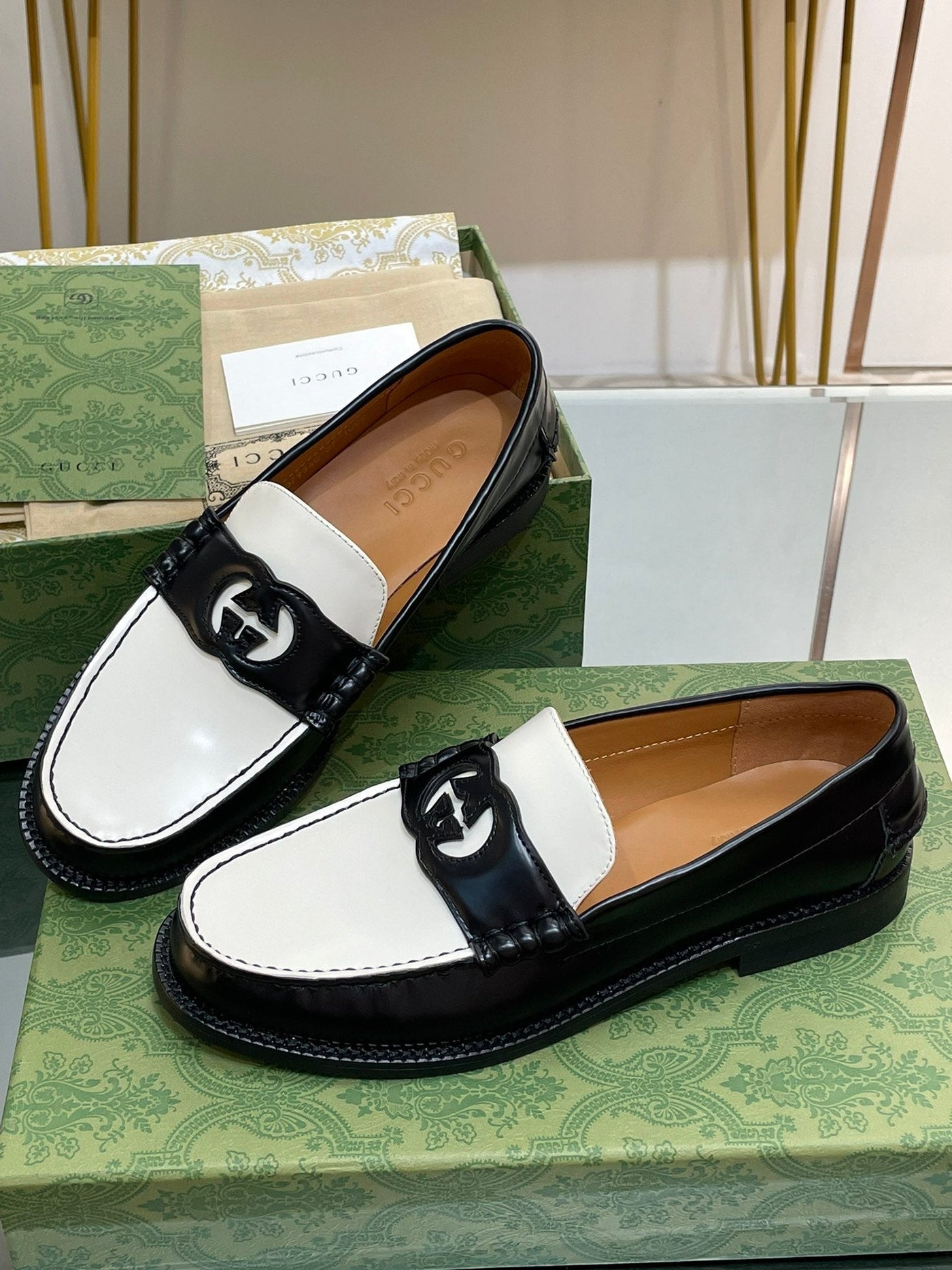 Gucci Women Interlocking G  Loafer