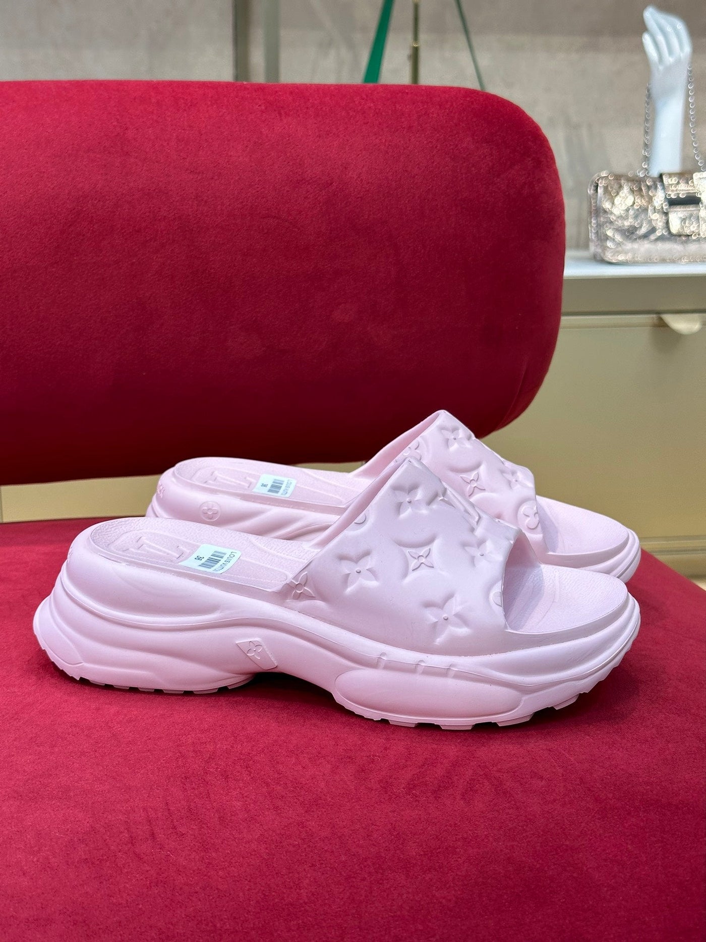 Louis Vuitton Pool 55 Flat Comfort Mule