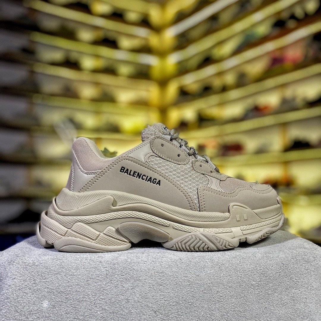 Balenciaga triple S Sneaker