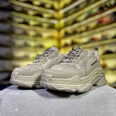 Balenciaga triple S Sneaker