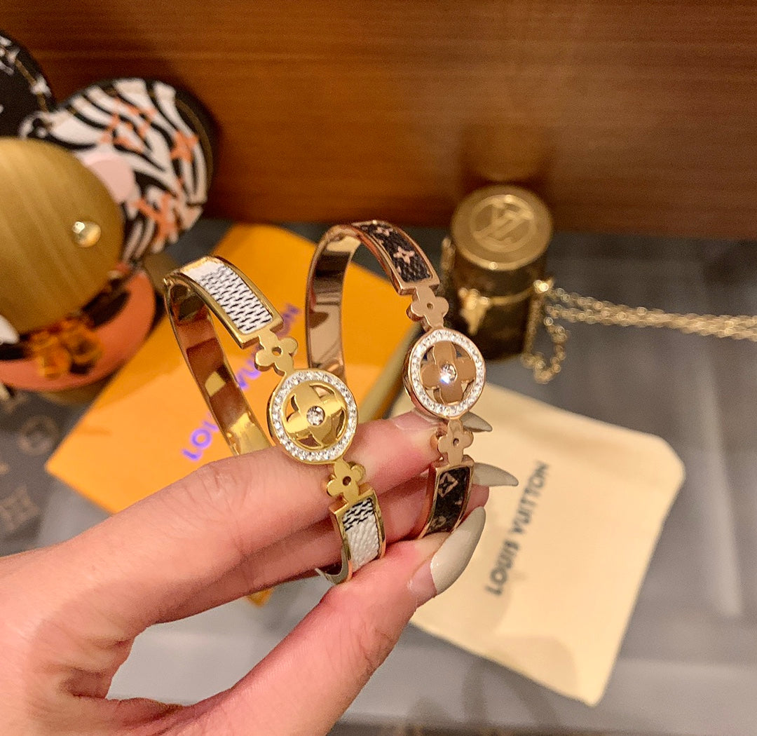 Louis Vuitton Bracelet Accessory